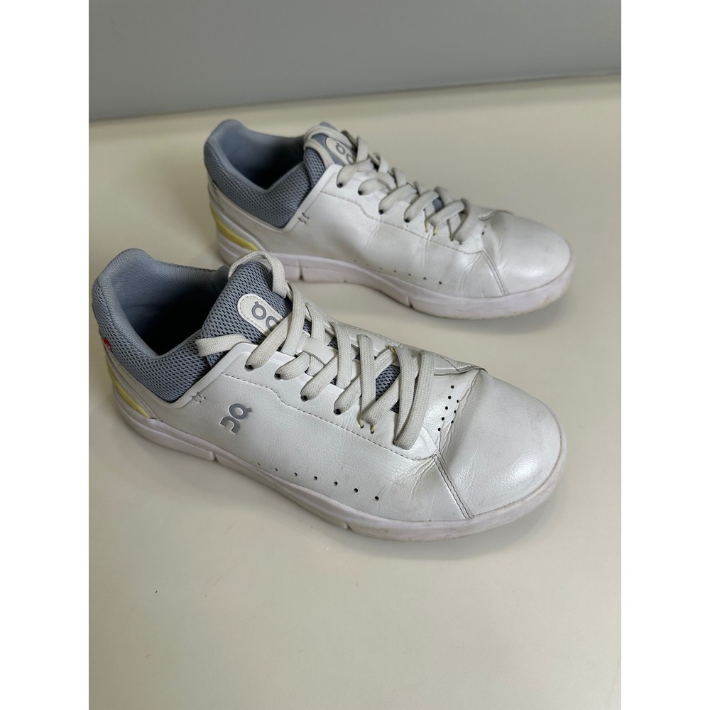 On Running THE ROGER Advantage Womens White Grey Yellow Sneakers 48.99148 Size 8